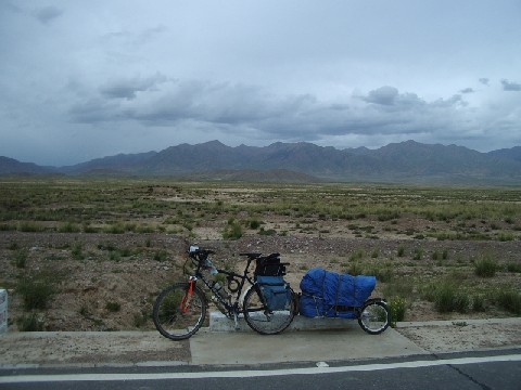 Caka Yun (Salt Lake)